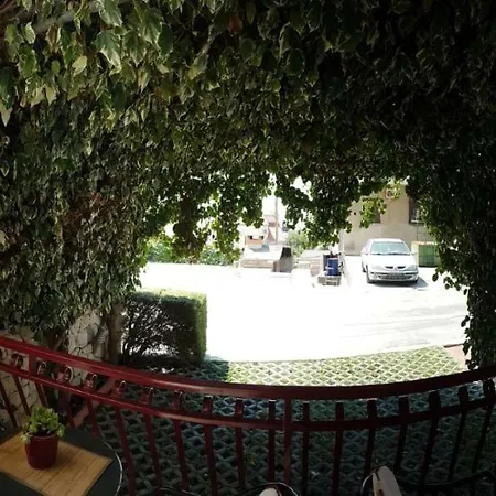 Dubravka アパート *